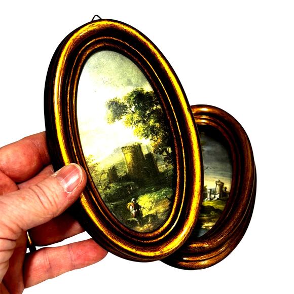 Miniature Italian Florentine style gold framed art prints TWO small oval hangers - Picture 4 of 8